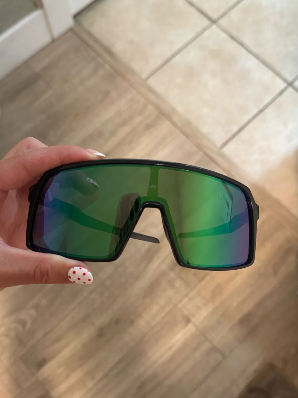 Oakley shield style
